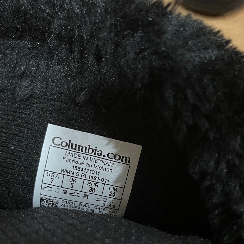 Women's Black Fur-Lined Winter Boots - Picture 4 of 6